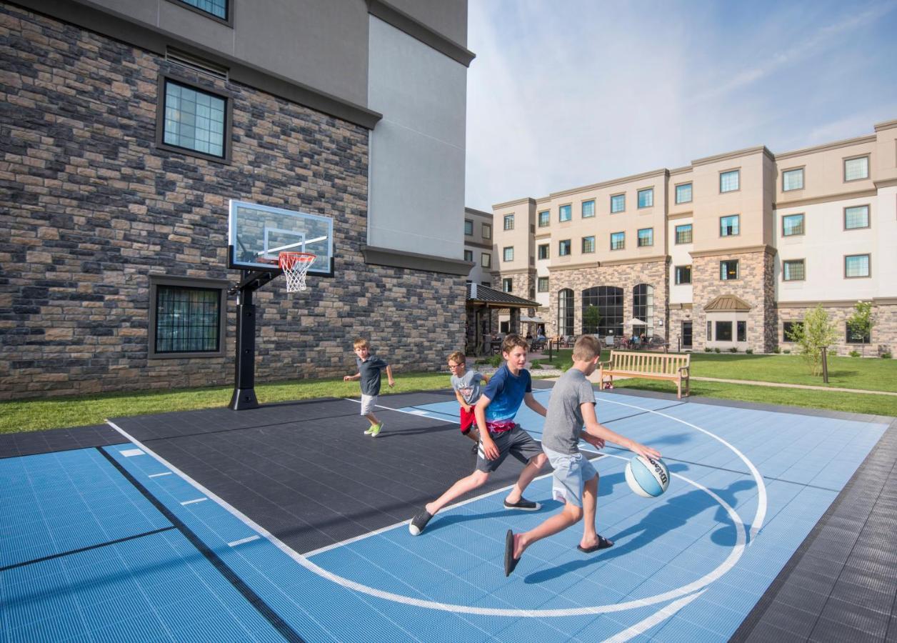 Staybridge Suites - Wisconsin Dells - Lake Delton, An Ihg Hotel Exterior photo